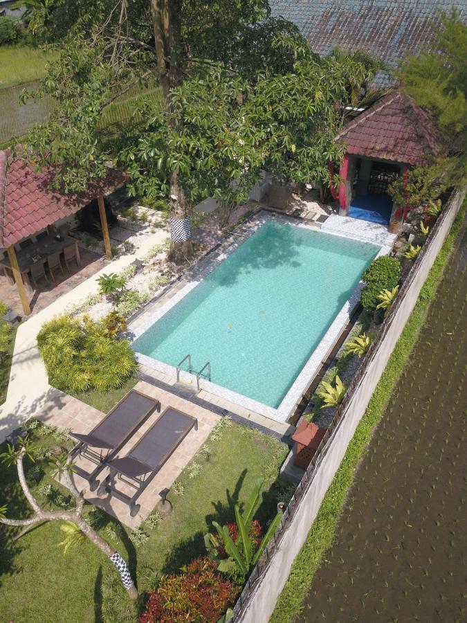 Rosseno Villa Yogyakarta Eksteriør bilde