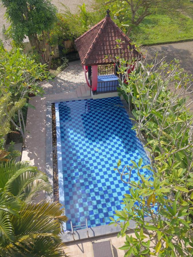 Rosseno Villa Yogyakarta Eksteriør bilde