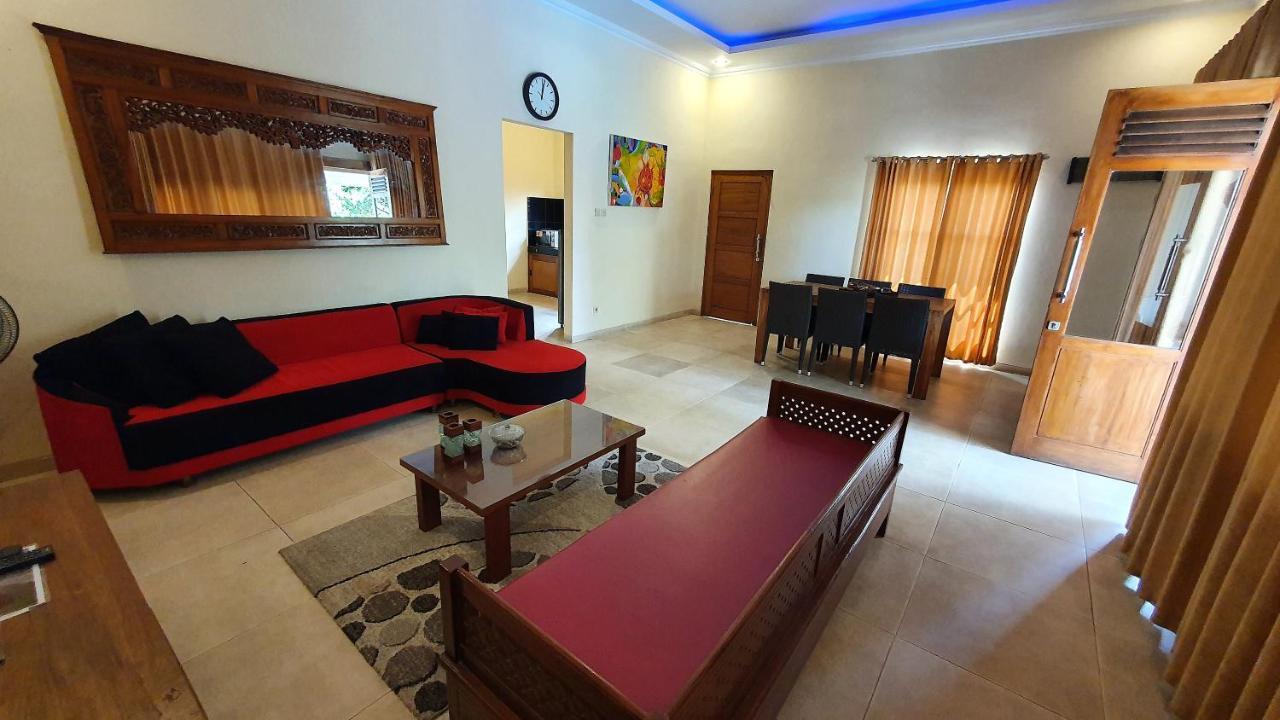Rosseno Villa Yogyakarta Eksteriør bilde