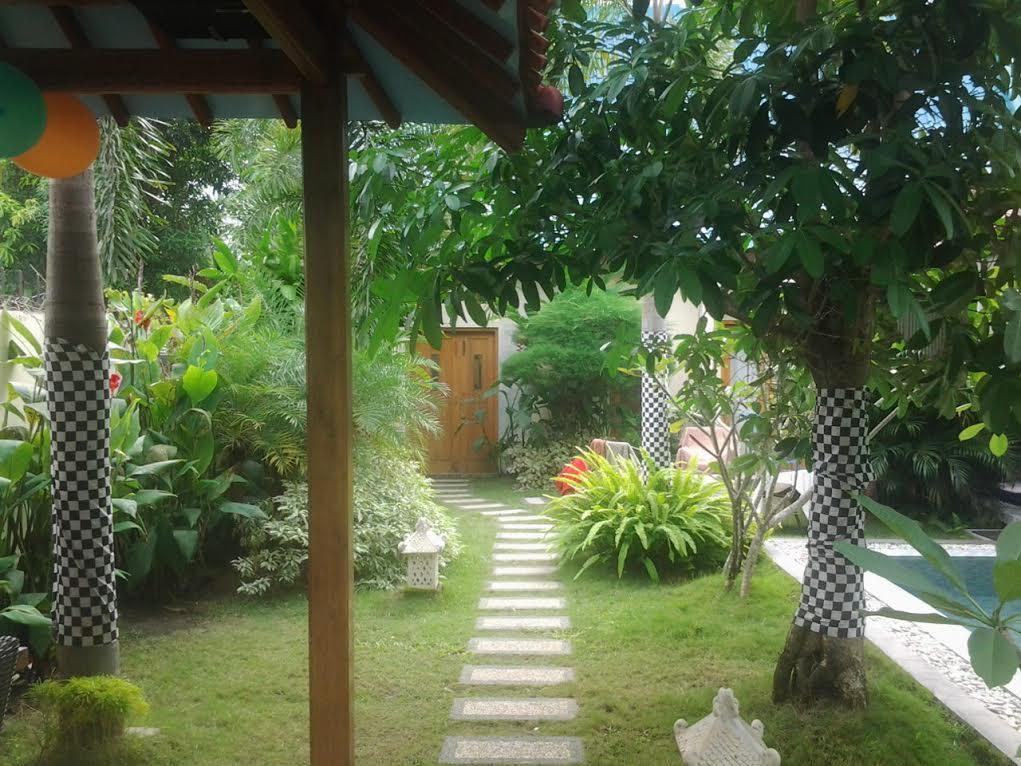 Rosseno Villa Yogyakarta Eksteriør bilde