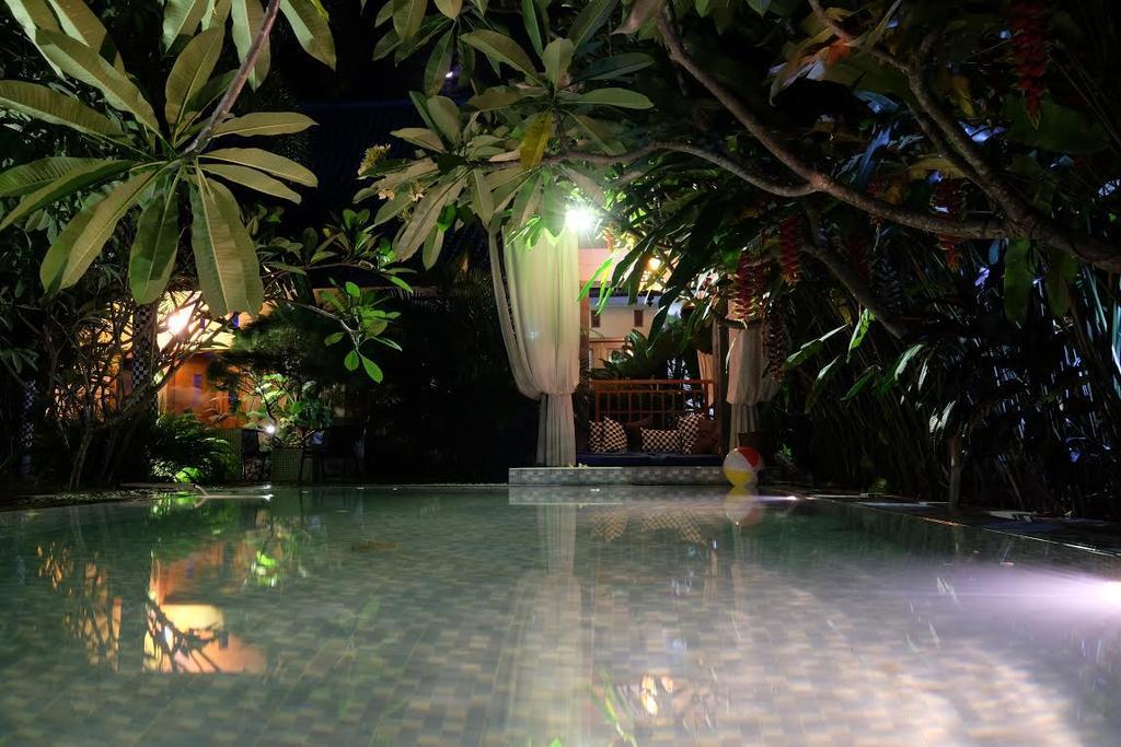 Rosseno Villa Yogyakarta Eksteriør bilde